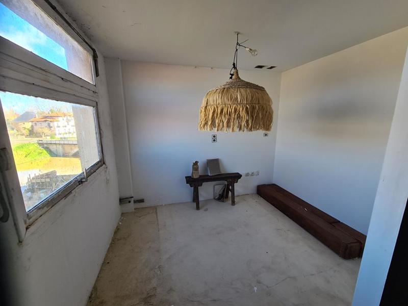 Immeuble - 1 200 m² - 1 pièce