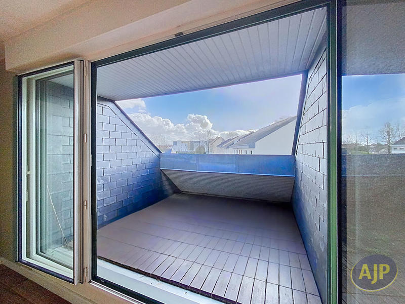 Appartement - 90 m² - 4 pièces