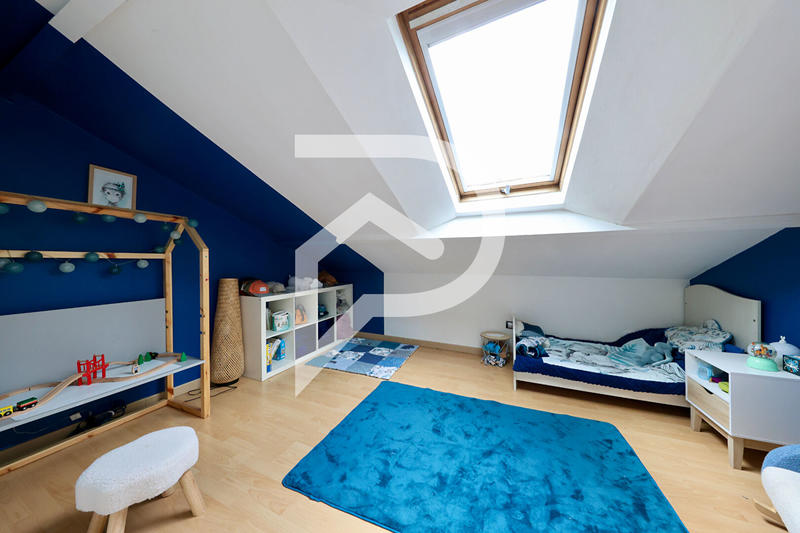 Maison - 140 m² - 7 pièces