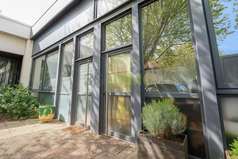 Appartement - 92 m² - 4 pièces