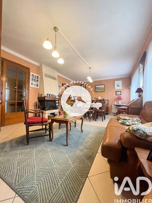 Maison - 182 m² - 10 pièces