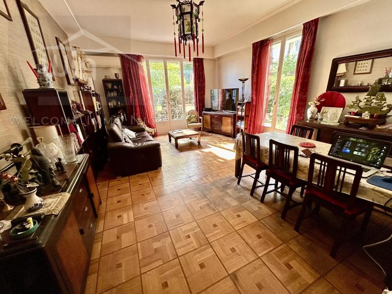 Appartement - 82 m² - 3 pièces