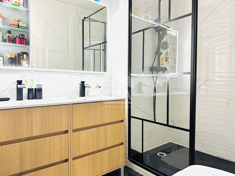 Appartement - 83 m² - 4 pièces