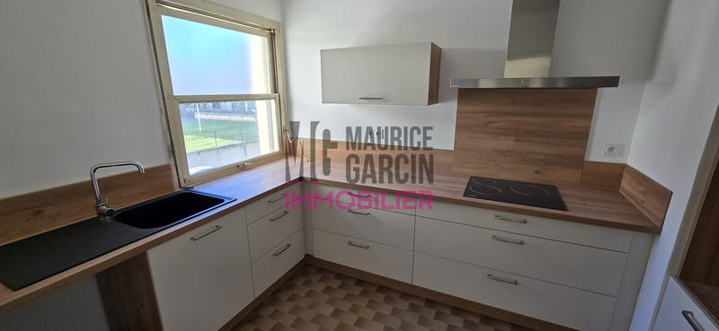 Appartement - 95 m² - 5 pièces