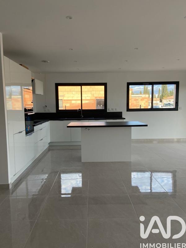 Maison - 121 m² - 4 pièces