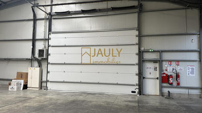 Entrepôt - 820 m²