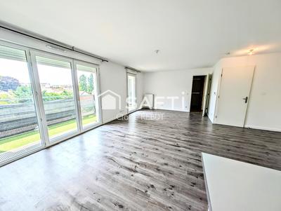 Appartement - 80 m² - 4 pièces
