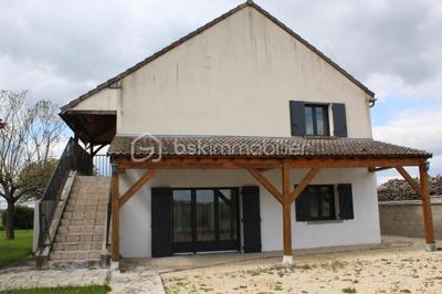 Maison - 238 m² - 13 pièces