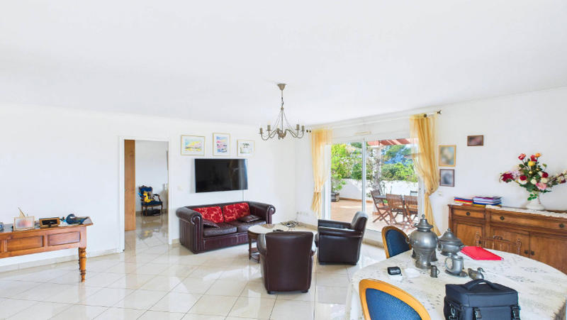 Appartement - 104 m² - 4 pièces