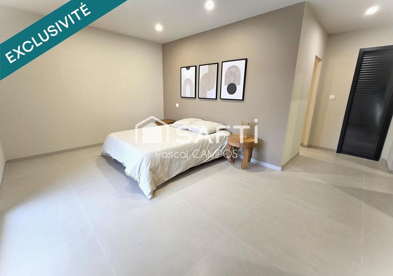 Maison - 228 m² - 7 pièces