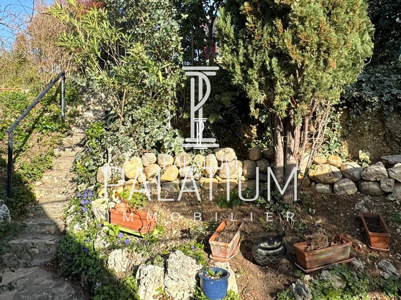 Maison - 96 m² - 4 pièces