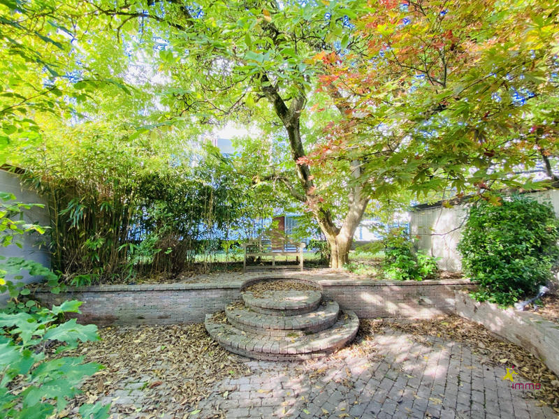 Maison - 195 m² - 8 pièces