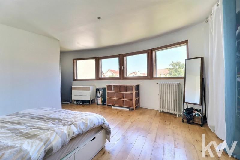 Maison - 152 m² - 6 pièces