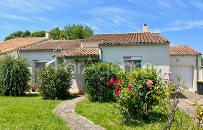 Maison - 107 m² - 4 pièces