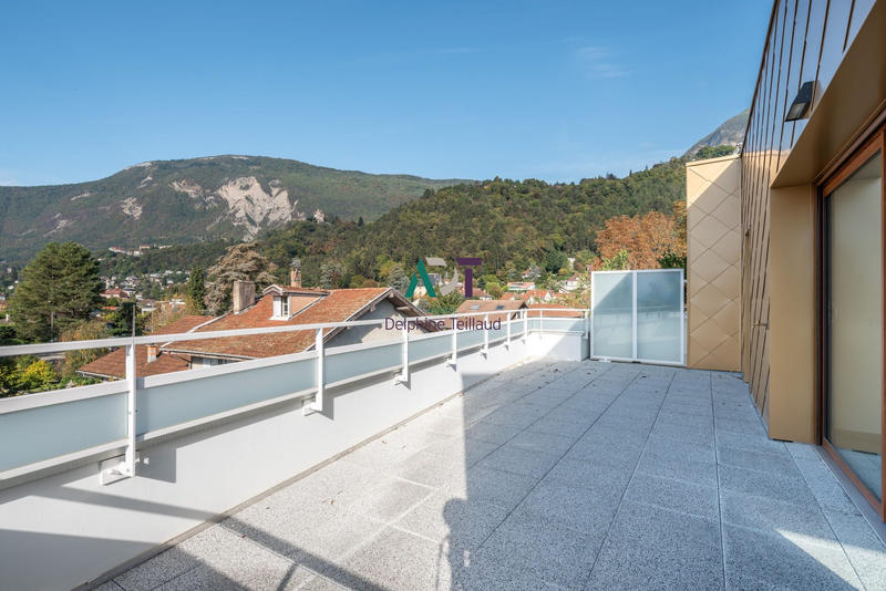 Appartement - 91 m² - 4 pièces