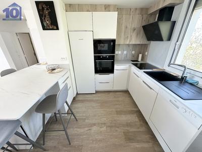 Appartement - 70 m² - 3 pièces