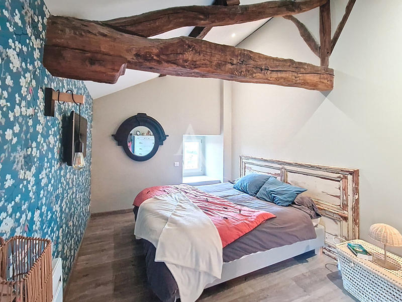 Maison - 180 m² - 6 pièces