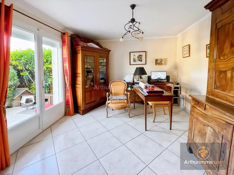 Maison - 155 m² - 9 pièces