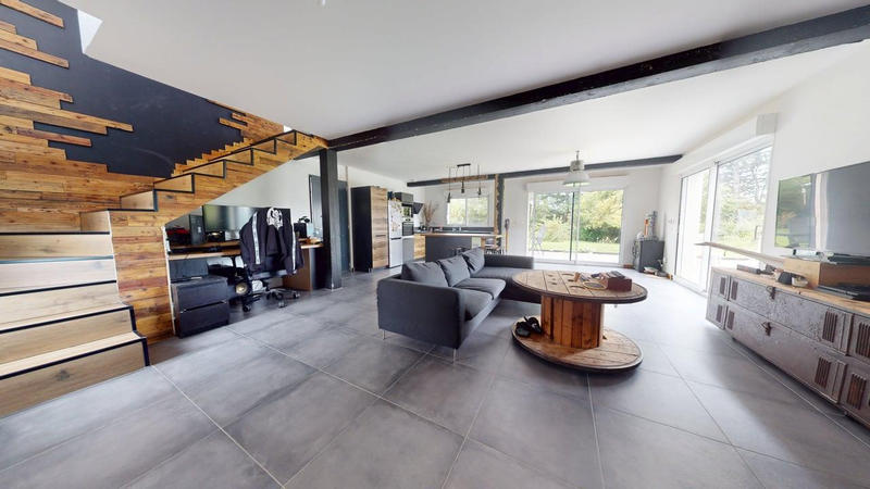 Maison - 145 m² - 5 pièces