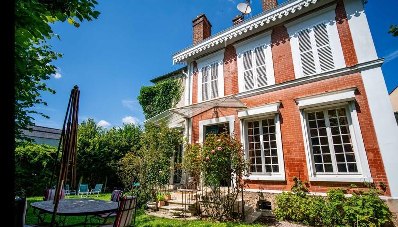 Maison traditionnelle - 110 m² - 6 pièces