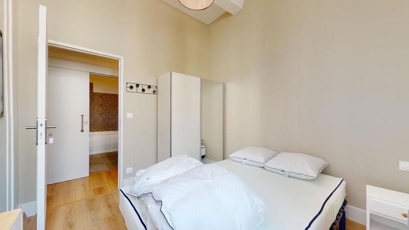 Appartement - 127 m² - 7 pièces