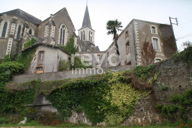 Maison - 350 m² - 10 pièces