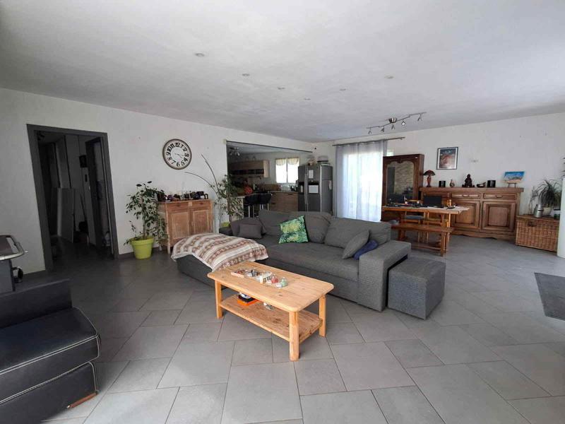 Maison - 182 m² - 6 pièces