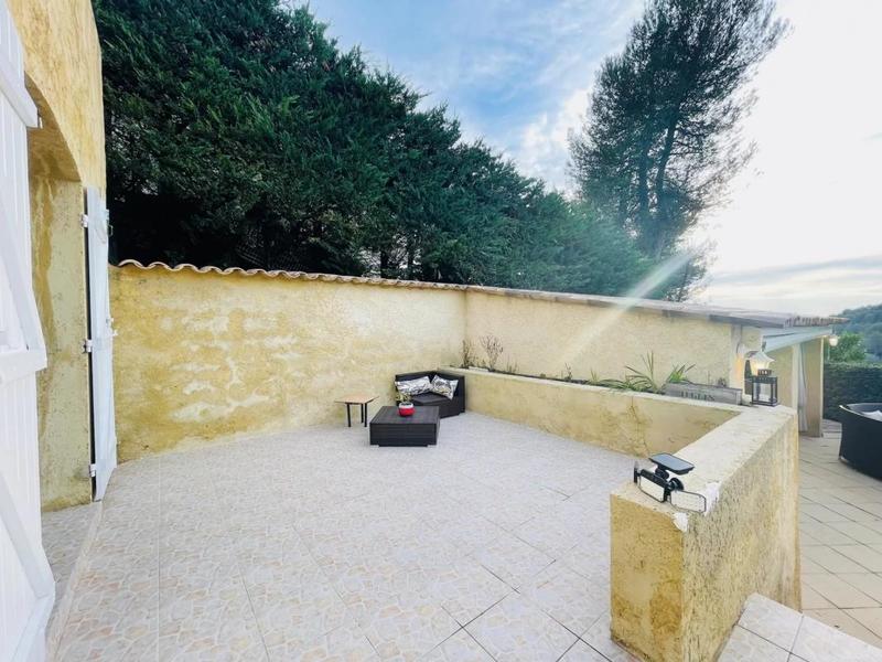 Villa - 179 m² - 5 pièces