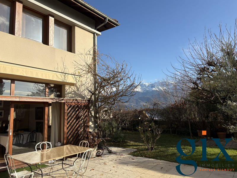 Maison - 170 m² - 7 pièces