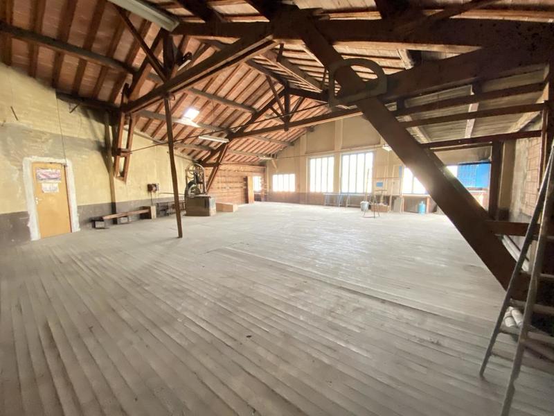 Appartement - 150 m² - 1 pièce