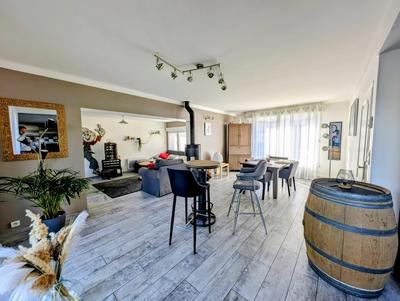 Maison - 115 m² - 4 pièces