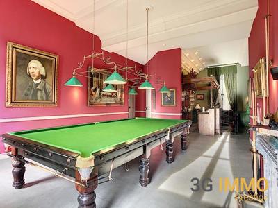 Château - 2 000 m² - 22 pièces