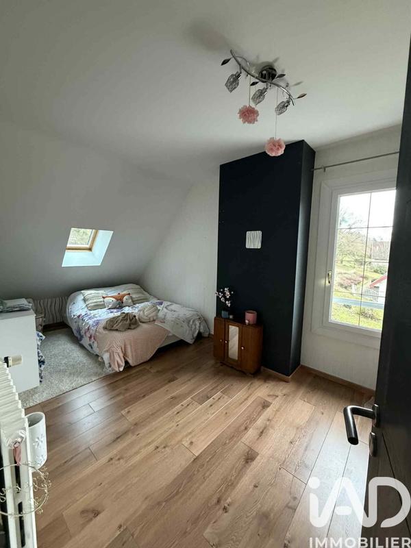 Maison - 180 m² - 8 pièces