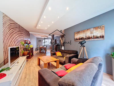 Appartement - 102 m² - 4 pièces