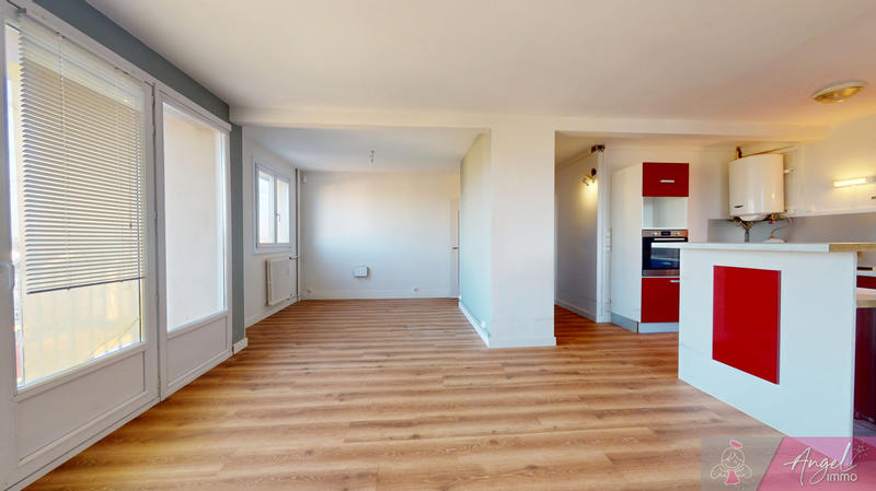 Appartement - 72 m² - 3 pièces