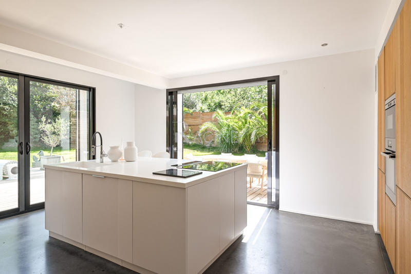 Villa - 310 m² - 7 pièces