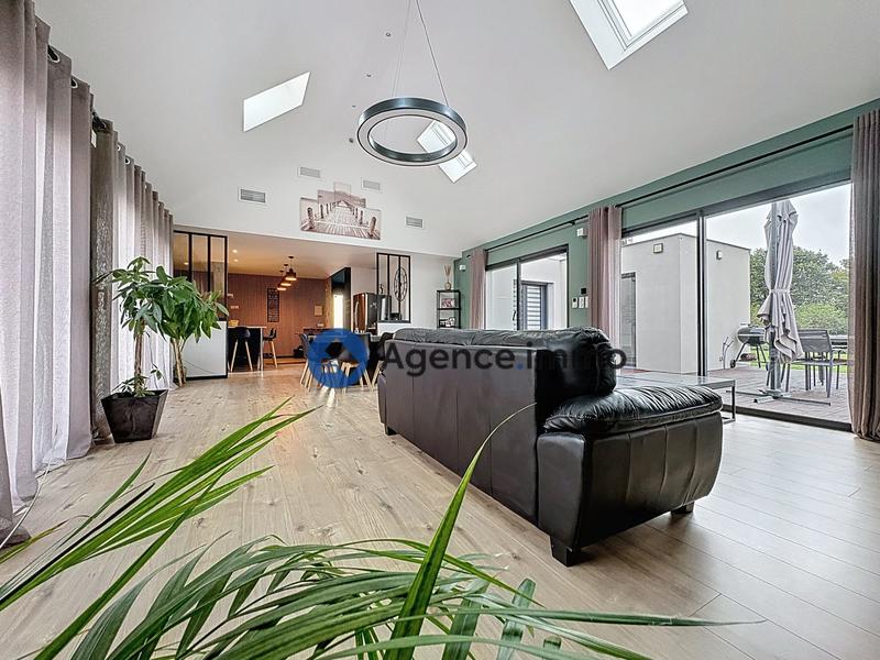 Villa - 170 m² - 6 pièces