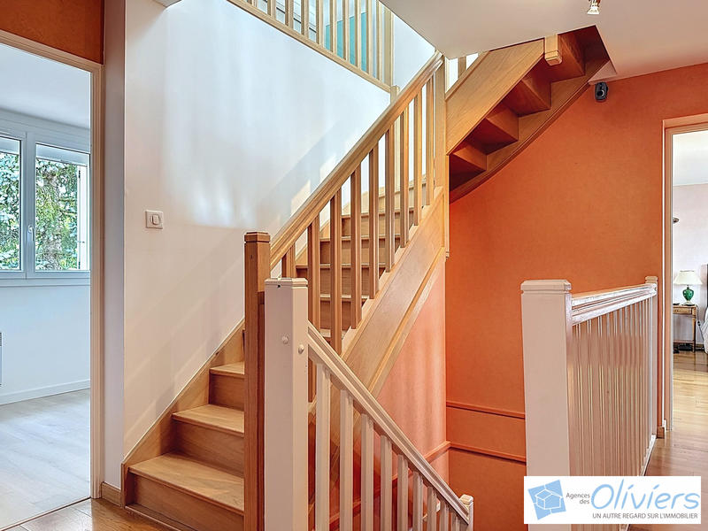 Maison - 152 m² - 7 pièces