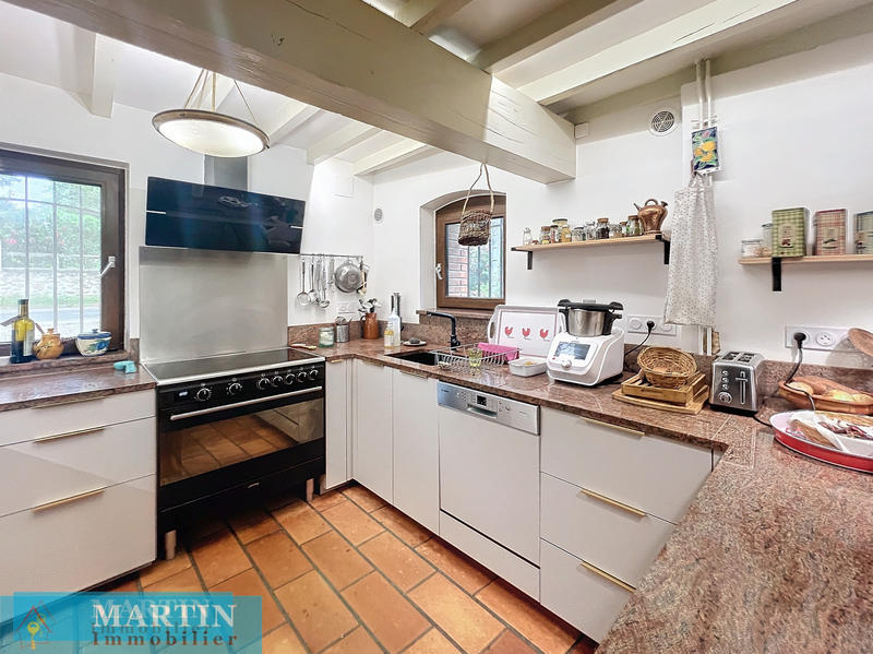 Mas - 250 m² - 10 pièces