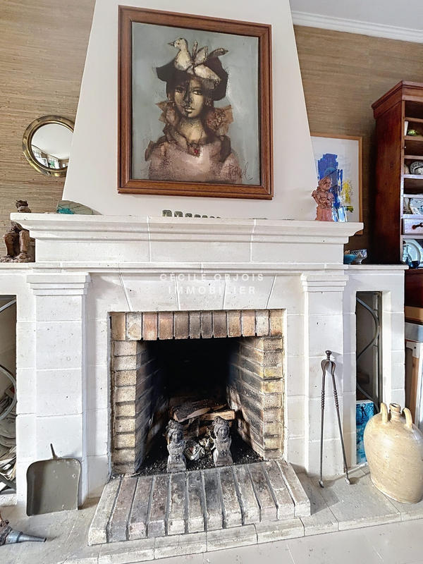 Maison - 201 m² - 7 pièces