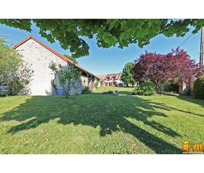 Propriété - 167 m² - 6 pièces