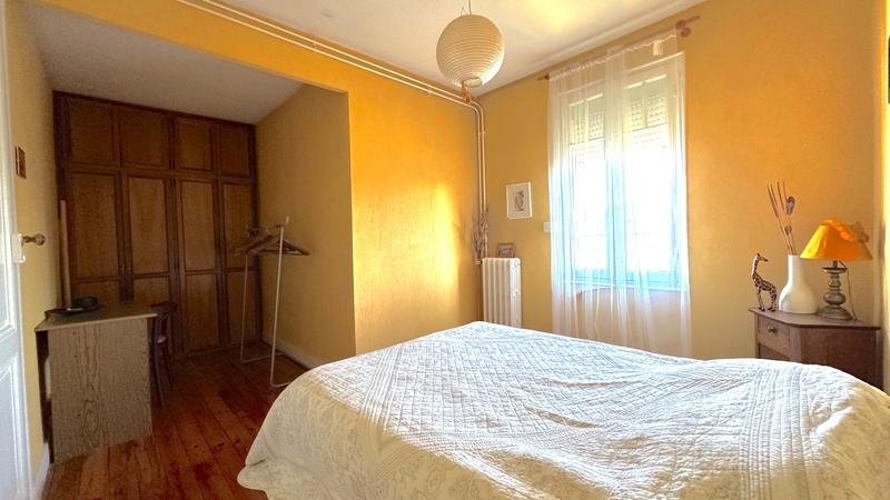 Maison bourgeoise - 200 m² - 9 pièces