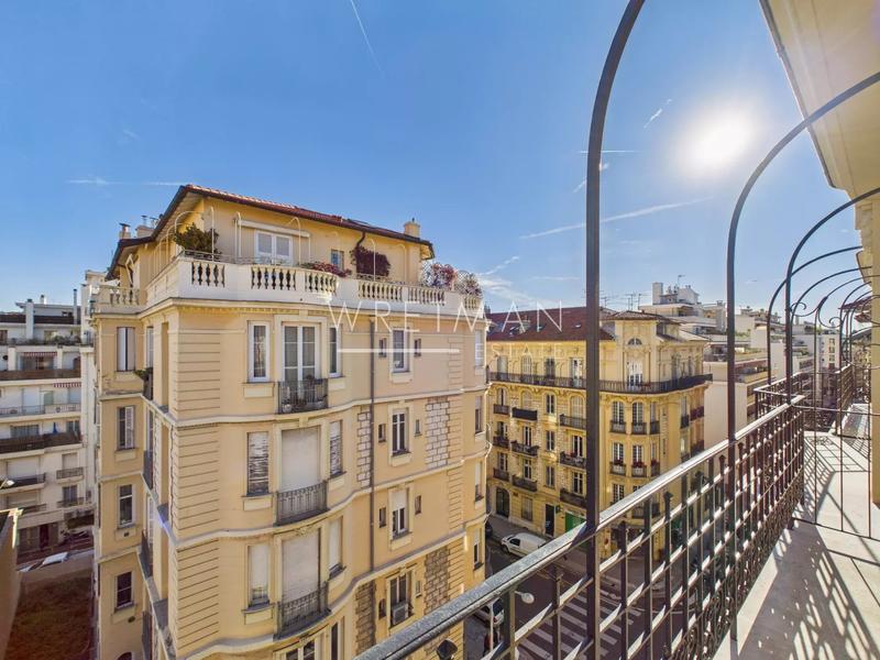 Appartement - 92 m² - 4 pièces