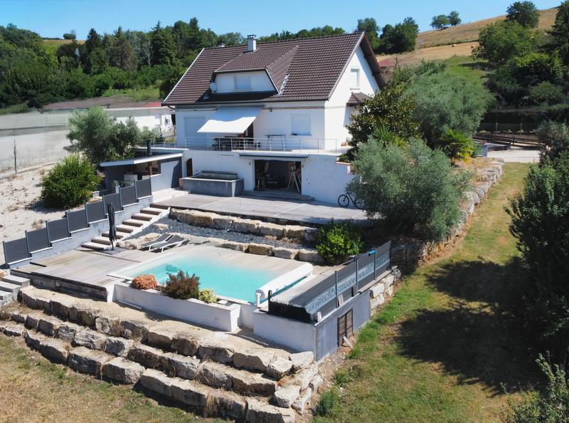 Maison - 165 m² - 7 pièces