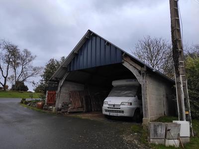 Maison - 215 m² - 12 pièces