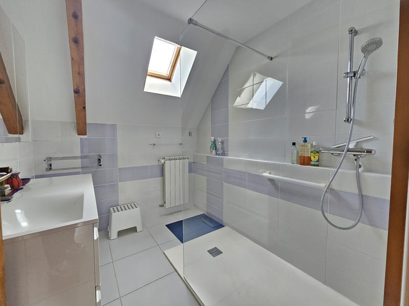 Maison - 177 m² - 6 pièces