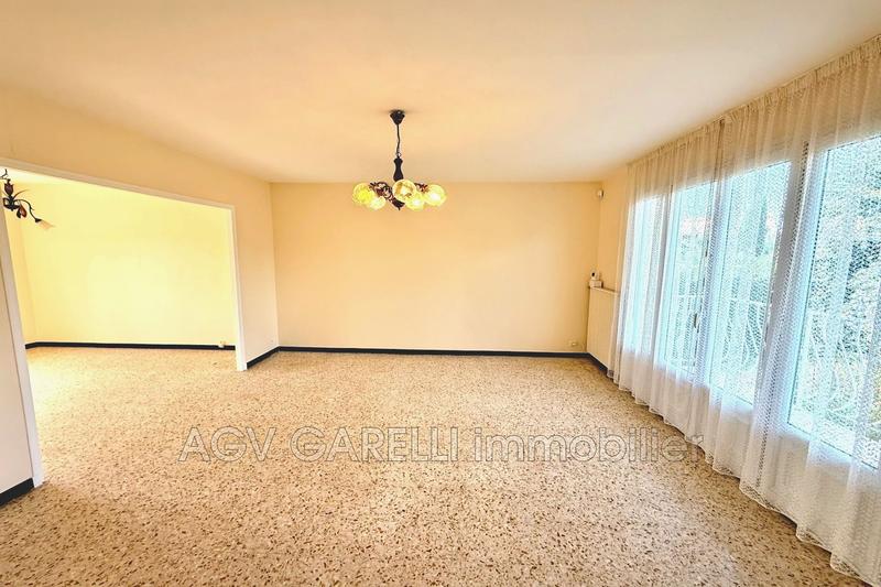 Villa - 101 m² - 6 pièces