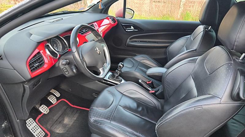 Ds Ds 3 1.6 Thp 155 Red Edition