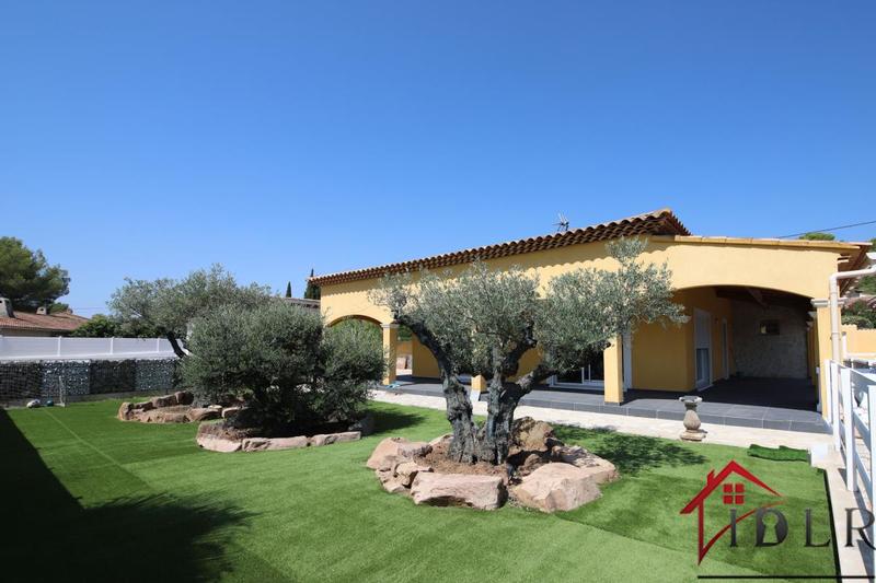 Villa - 201 m² - 12 pièces