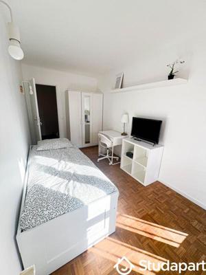 Chambre - 10 m² - 1 pièce